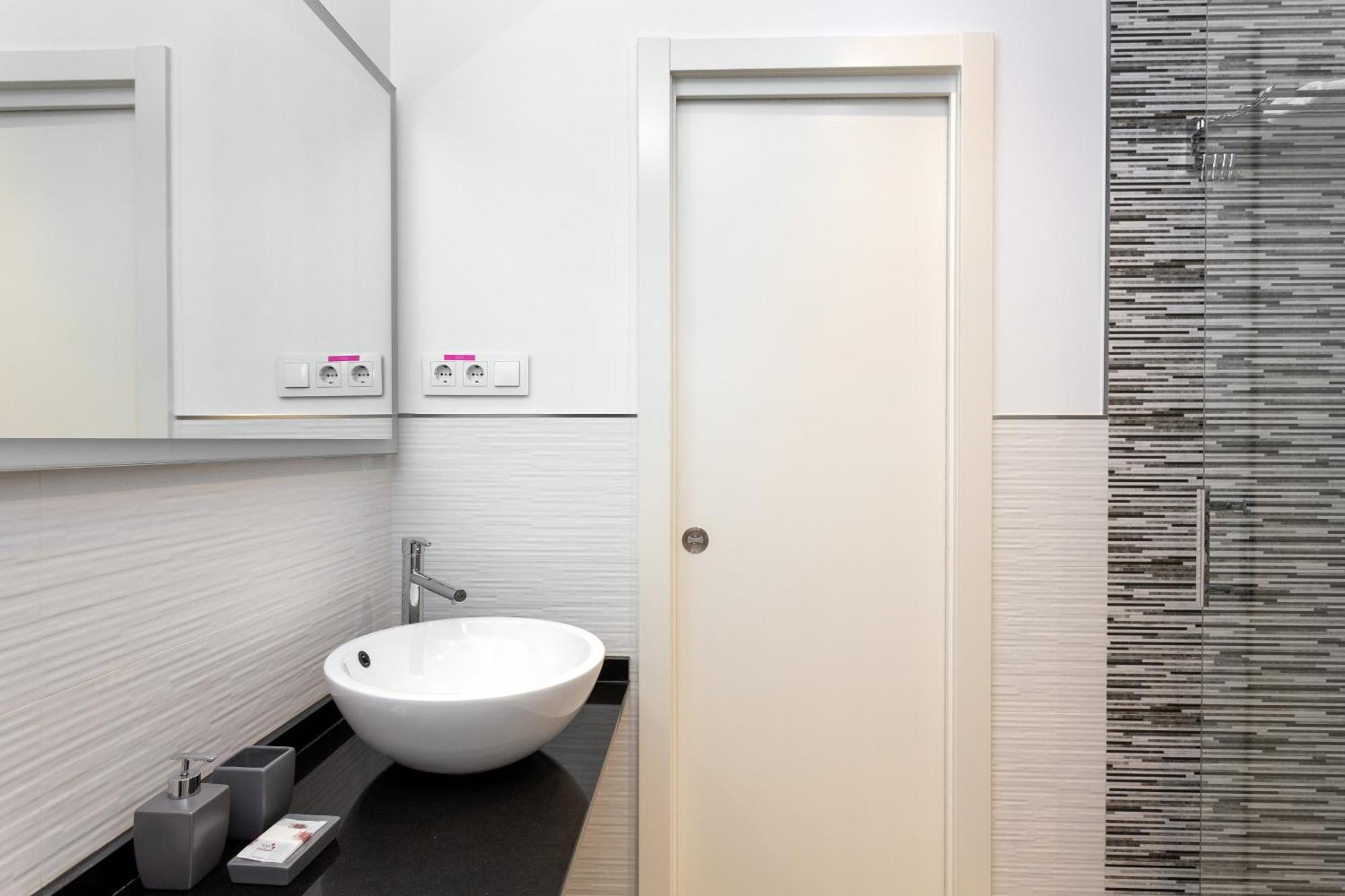 Alma Suites Madrid Dış mekan fotoğraf